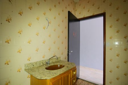 Casa para alugar com 272m², 5 quartos e 5 vagasBanheiro Social