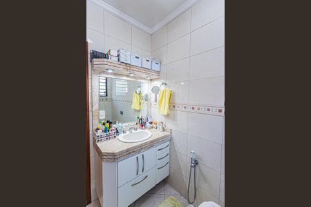 Casa à venda com 168m², 4 quartos e 4 vagas Casa à venda com 168m², 4 quartos e 4 vagasBanheiro Suíte 1