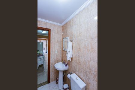 Casa à venda com 168m², 4 quartos e 4 vagas Casa à venda com 168m², 4 quartos e 4 vagasBanheiro de Serviço