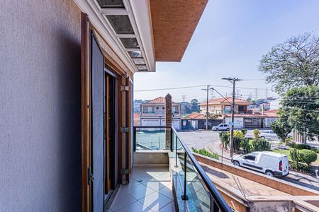 Casa à venda com 168m², 4 quartos e 4 vagas Casa à venda com 168m², 4 quartos e 4 vagasVaranda Suíte 1