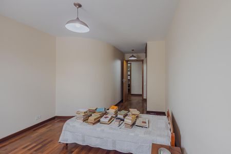 Casa à venda com 316m², 4 quartos e 4 vagasQuarto 3