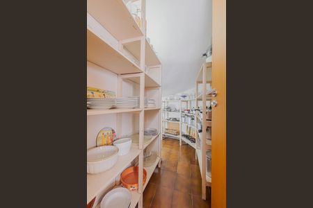 Casa à venda com 316m², 4 quartos e 4 vagasCozinha