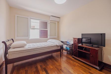 Casa à venda com 316m², 4 quartos e 4 vagasQuarto 4