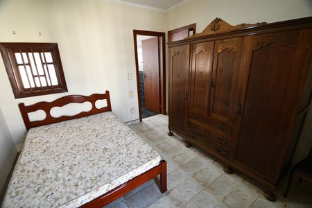 Casa à venda com 300m², 4 quartos e 6 vagasSuíte 2