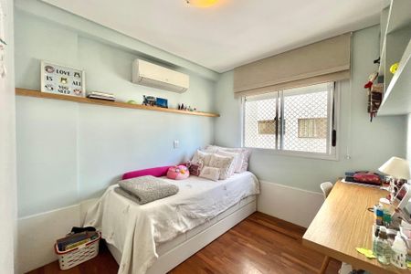 Apartamento à venda com 134m², 3 quartos e 3 vagasSuite 1