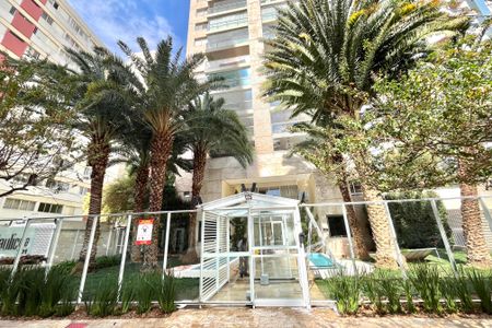Apartamento à venda com 134m², 3 quartos e 3 vagasFachada