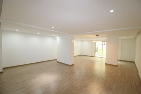 Apartamento à venda com 75m², 2 quartos e 1 vagaÁrea Comum
