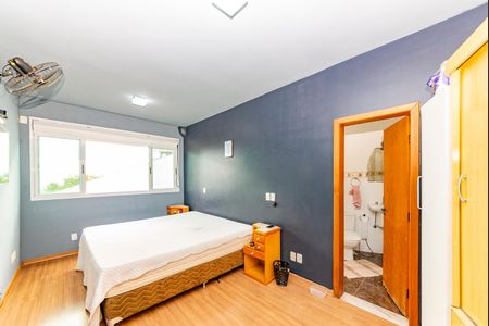 Casa à venda com 404m², 3 quartos e 5 vagasSuíte