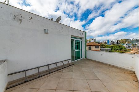 Casa à venda com 404m², 3 quartos e 5 vagasVaranda da Sala 2