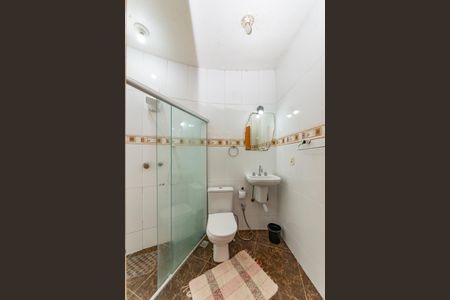 Casa à venda com 404m², 3 quartos e 5 vagasBanheiro da Suíte