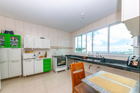 Casa à venda com 404m², 3 quartos e 5 vagasCozinha