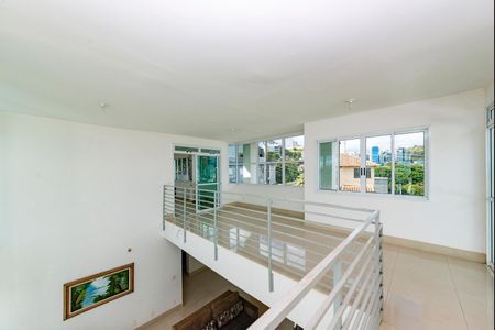 Casa à venda com 404m², 3 quartos e 5 vagasSala 2
