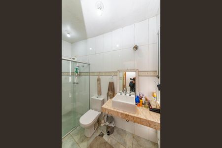 Casa à venda com 404m², 3 quartos e 5 vagasBanheiro Social 2