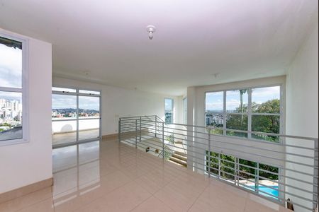 Casa à venda com 404m², 3 quartos e 5 vagasSala 2