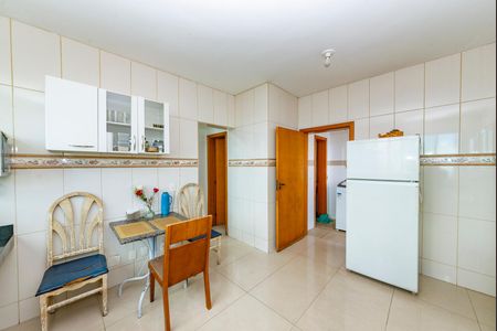 Casa à venda com 404m², 3 quartos e 5 vagasCozinha