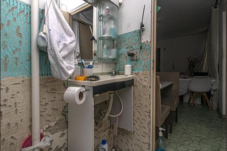 Apartamento à venda com 45m², 2 quartos e sem vagaBanheiro