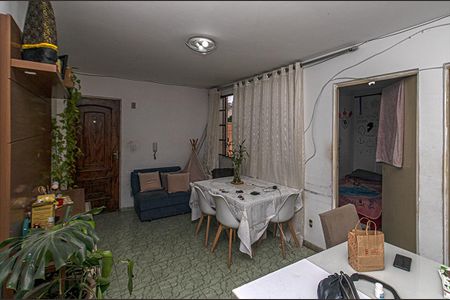 Apartamento à venda com 45m², 2 quartos e sem vagaSala