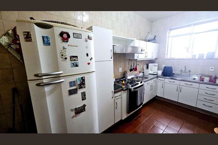 Casa à venda com 180m², 7 quartos e 3 vagas