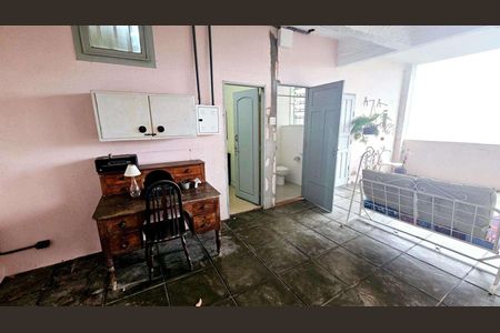 Casa à venda com 180m², 7 quartos e 3 vagas