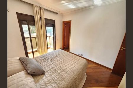 Apartamento à venda com 235m², 4 quartos e 4 vagas