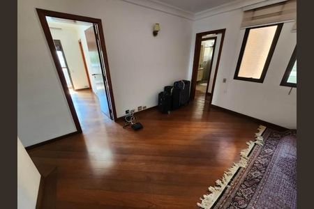 Apartamento à venda com 235m², 4 quartos e 4 vagas