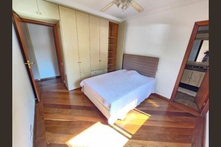 Apartamento à venda com 235m², 4 quartos e 4 vagas