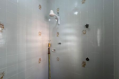 Casa à venda com 200m², 3 quartos e 3 vagas Casa à venda com 200m², 3 quartos e 3 vagasBanheiro