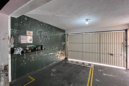 Casa à venda com 200m², 3 quartos e 3 vagas Casa à venda com 200m², 3 quartos e 3 vagasGaragem