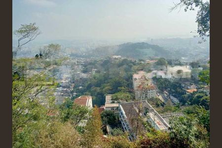 Apartamento à venda com 75m², 3 quartos e sem vaga