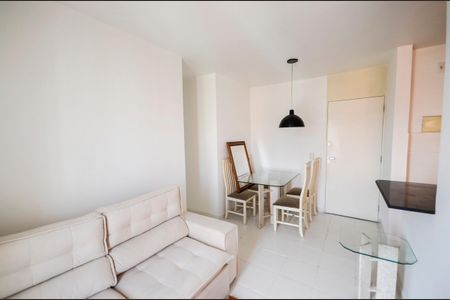 Apartamento à venda com 52m², 2 quartos e sem vaga Apartamento à venda com 52m², 2 quartos e sem vagaSala