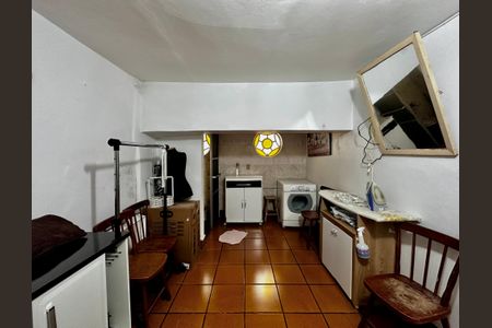 Casa à venda com 200m², 3 quartos e 1 vagaQuarto de Serviço