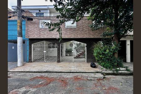 Casa à venda com 200m², 3 quartos e 1 vagaFachada