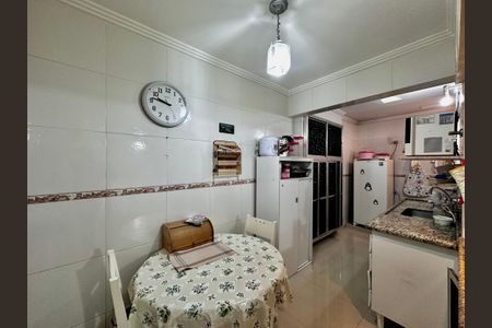 Casa à venda com 200m², 3 quartos e 1 vagaCozinha