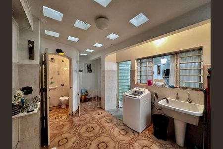 Casa à venda com 200m², 3 quartos e 1 vagaÁrea de Serviço