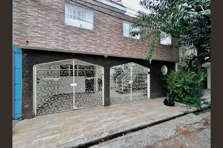 Casa à venda com 200m², 3 quartos e 1 vagaFachada