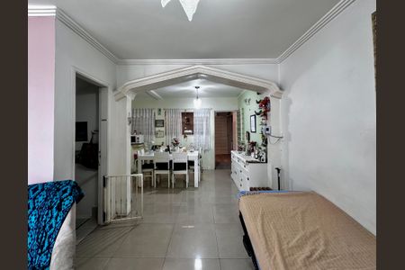 Casa à venda com 200m², 3 quartos e 1 vagaSala