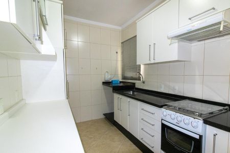 Apartamento à venda com 86m², 2 quartos e 1 vaga Apartamento à venda com 86m², 2 quartos e 1 vagaCozinha