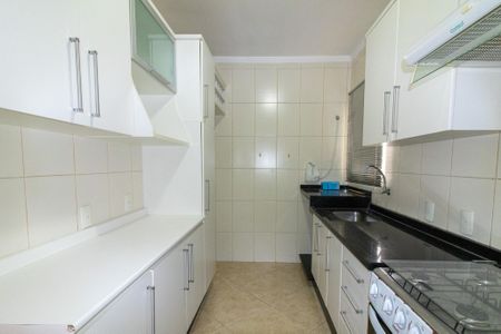 Apartamento à venda com 86m², 2 quartos e 1 vaga Apartamento à venda com 86m², 2 quartos e 1 vagaCozinha