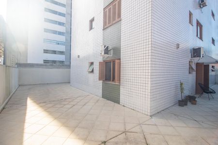Apartamento à venda com 224m², 2 quartos e 2 vagasQuintal