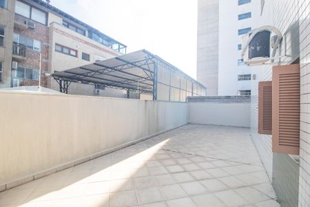 Apartamento à venda com 224m², 2 quartos e 2 vagasQuintal