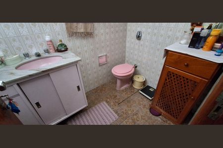 Casa à venda com 285m², 4 quartos e 5 vagasBanheiro Suíte 