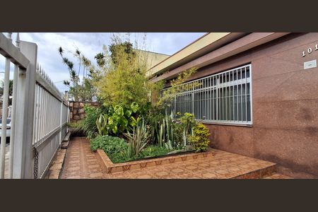 Casa à venda com 285m², 4 quartos e 5 vagasJardim 