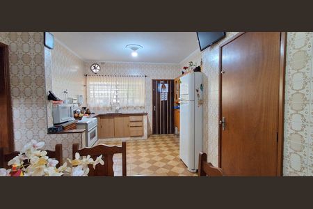 Casa à venda com 285m², 4 quartos e 5 vagasCozinha 