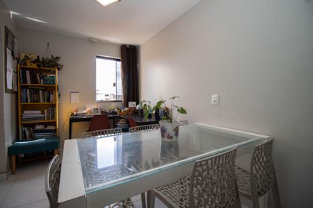 Apartamento para alugar com 60m², 3 quartos e 1 vaga Apartamento para alugar com 60m², 3 quartos e 1 vagaSala