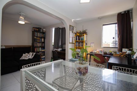 Apartamento para alugar com 60m², 3 quartos e 1 vaga Apartamento para alugar com 60m², 3 quartos e 1 vagaSala