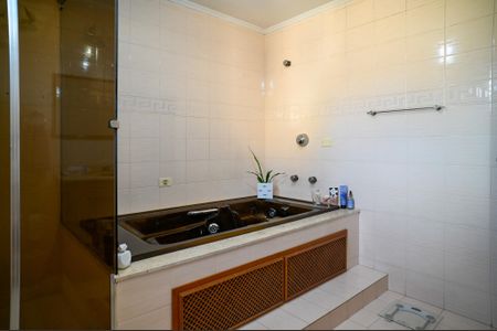 Casa à venda com 170m², 3 quartos e 2 vagas Casa à venda com 170m², 3 quartos e 2 vagasBanheiro - Suite