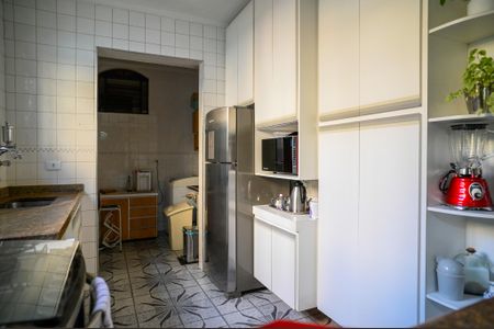 Casa à venda com 170m², 3 quartos e 2 vagas Casa à venda com 170m², 3 quartos e 2 vagasCozinha