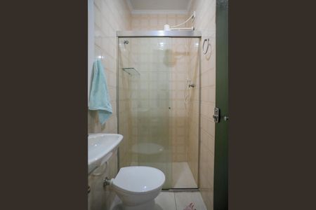 Casa à venda com 170m², 3 quartos e 2 vagas Casa à venda com 170m², 3 quartos e 2 vagasBanheiro de Serviço