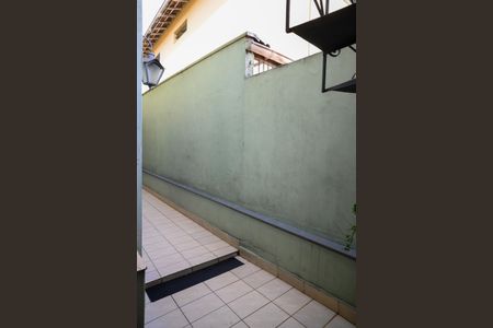 Casa à venda com 170m², 3 quartos e 2 vagas Casa à venda com 170m², 3 quartos e 2 vagasQuintal