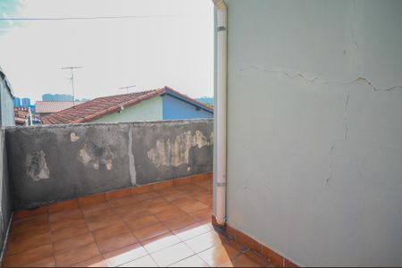 Casa à venda com 170m², 3 quartos e 2 vagas Casa à venda com 170m², 3 quartos e 2 vagasTerraço